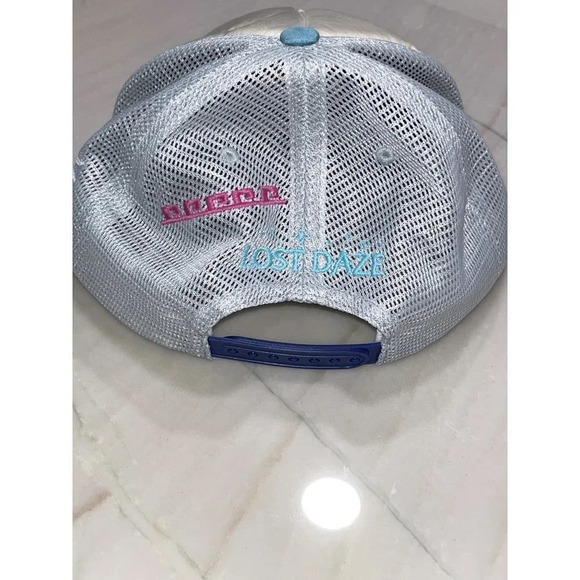 Lost Daze Spiral Trucker Hat in Sky Grey Cream One Size New Mens Snapback Cap - Picture 7 of 14